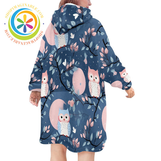 Night Owl - Blanket Hoodie white / ONESIZE