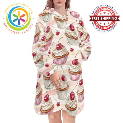 Cherry Cupcake Swirl - Blanket Hoodie white / ONESIZE