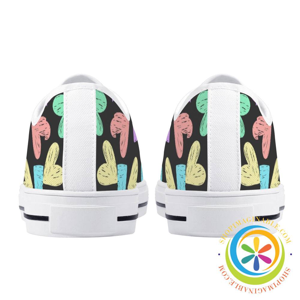 Doodle Hearts Ladies Low Top Canvas Shoes